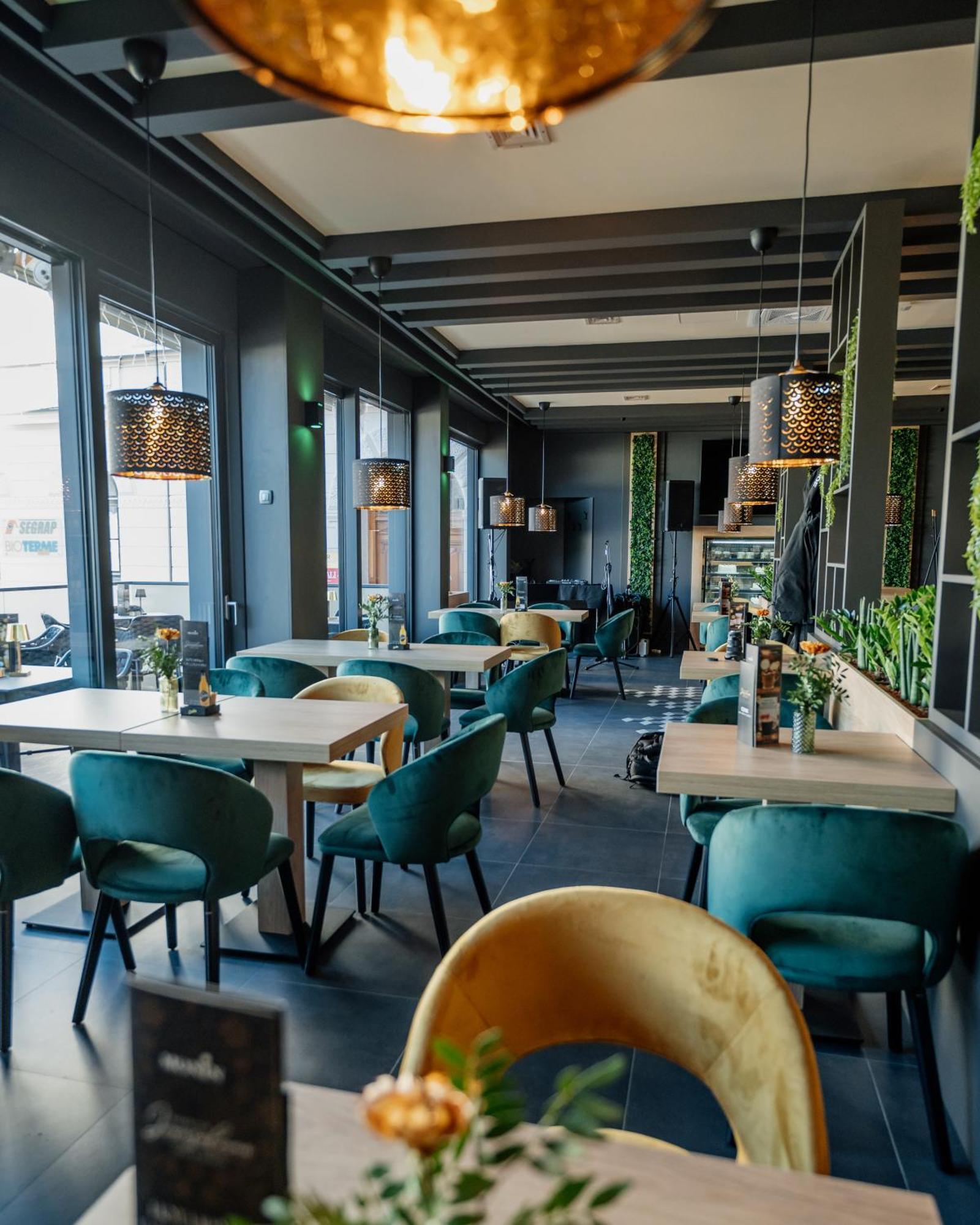 Hotel Jeruzalem Ljutomer Zewnętrze zdjęcie
