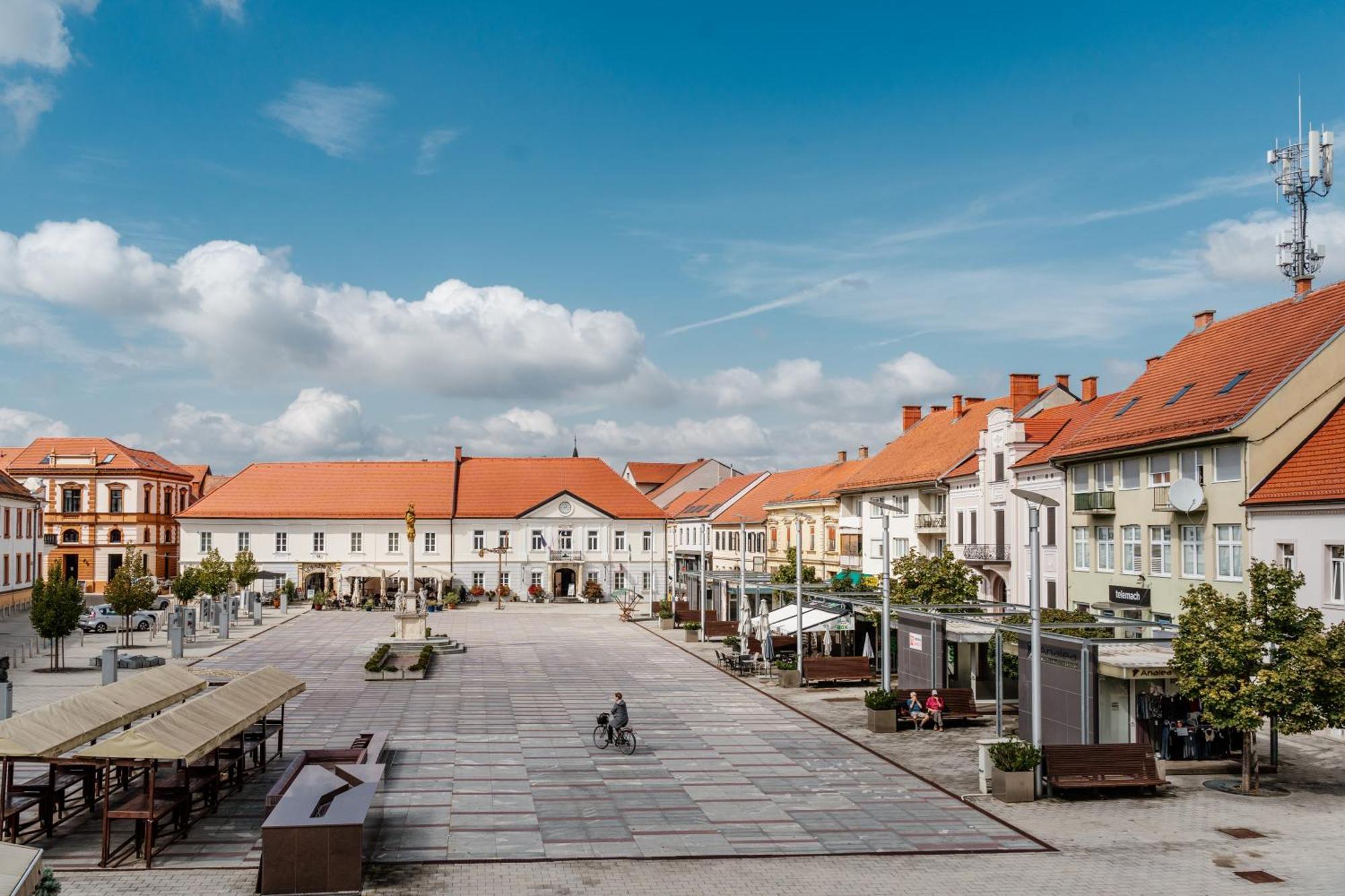 Hotel Jeruzalem Ljutomer Zewnętrze zdjęcie